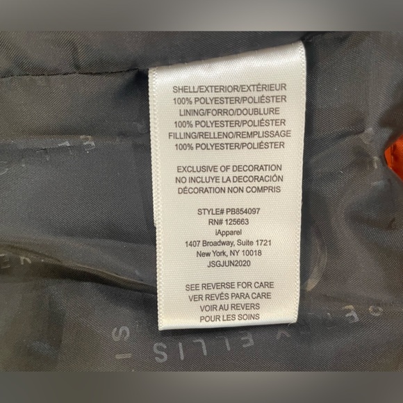 Perry Ellis Boys puffer coat, pre owned excellent condition size 4 - Picture 8 of 8